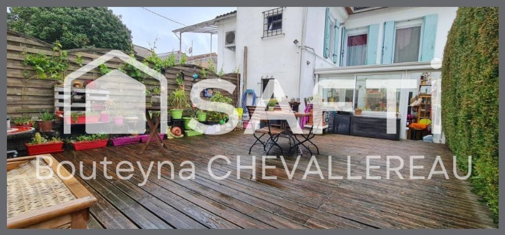 Achat maison à vendre 3 chambres 130 m² - Pauillac