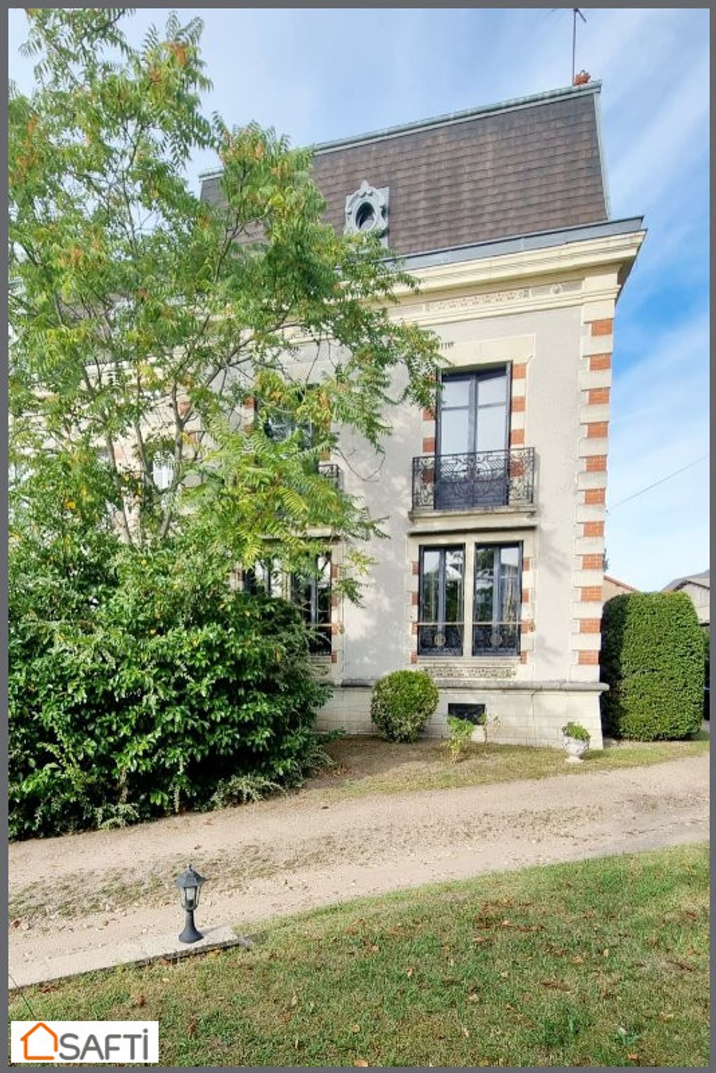 Achat maison à vendre 5 chambres 172 m² - Vierzon