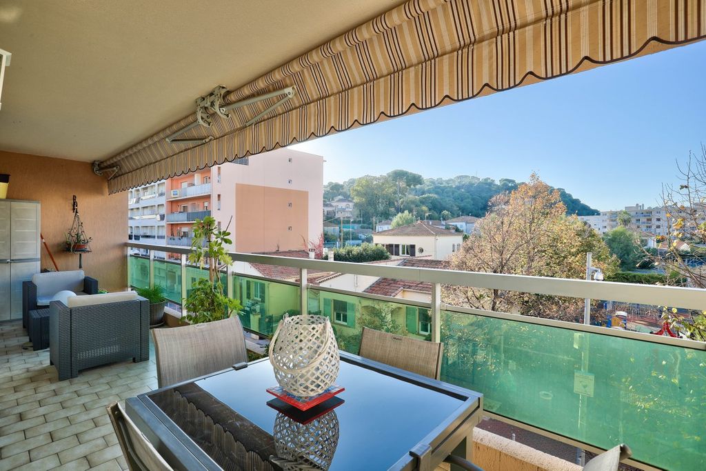 Achat appartement 4 pièce(s) Cagnes-sur-Mer