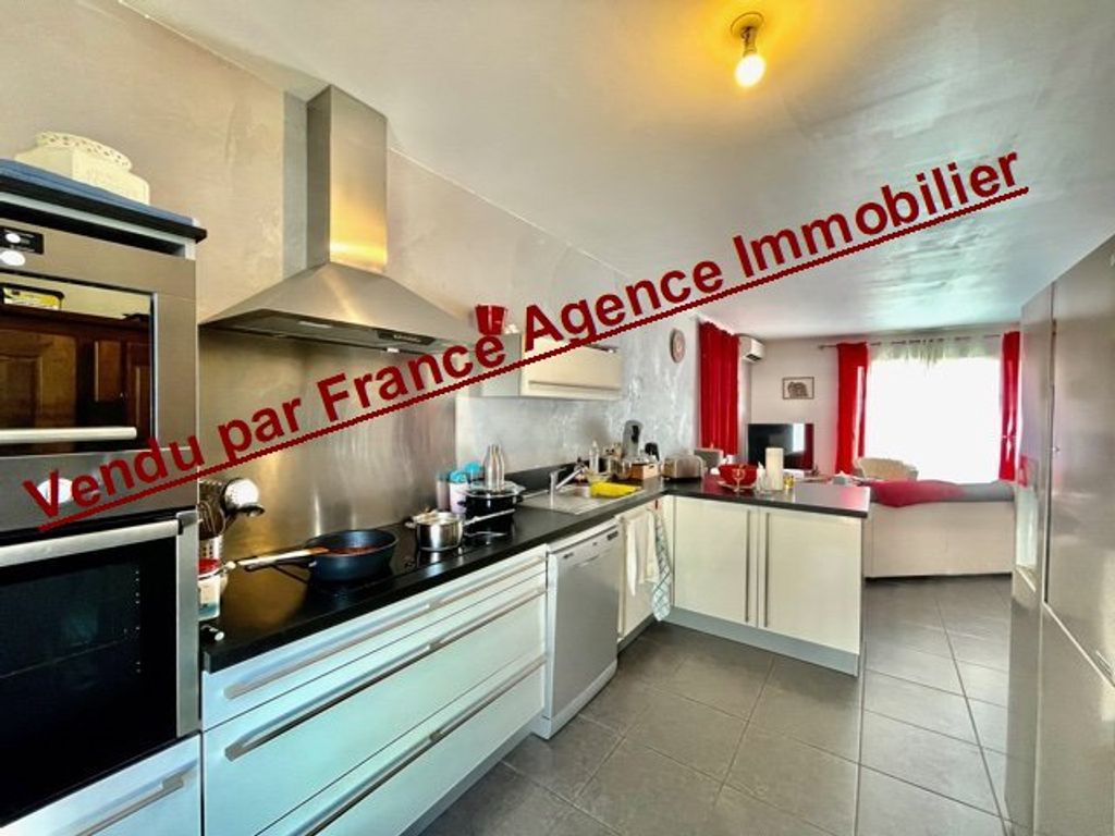 Achat maison à vendre 3 chambres 100 m² - Bages