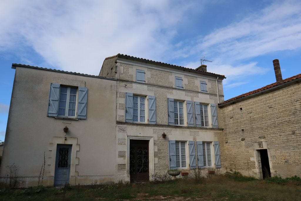 Achat maison à vendre 4 chambres 150 m² - Courbillac