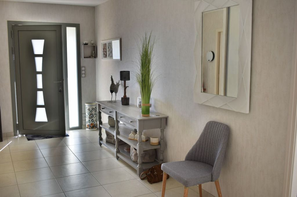 Achat maison à vendre 3 chambres 190 m² - Tournus