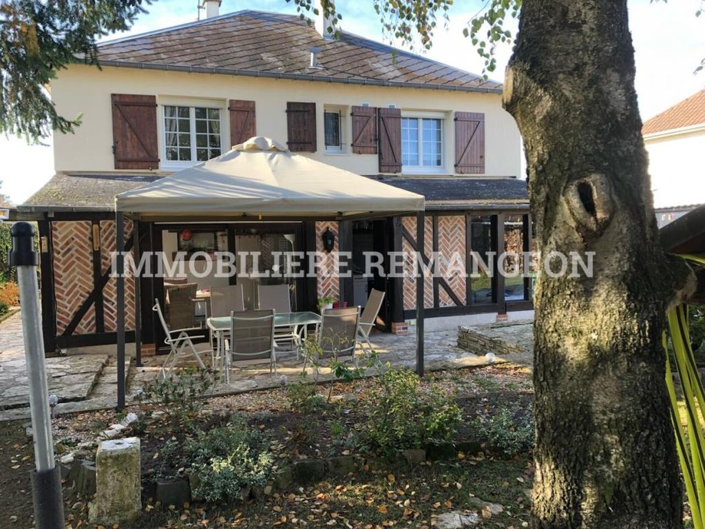 Achat maison à vendre 3 chambres 107 m² - Lamotte-Beuvron