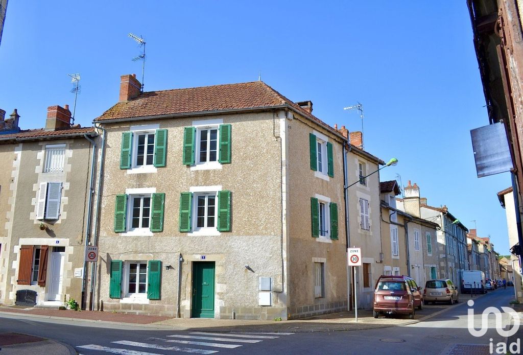 Achat maison à vendre 3 chambres 100 m² - Montmorillon