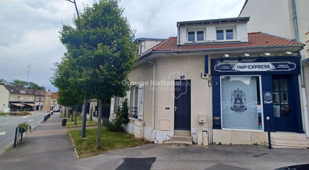 Achat maison à vendre 2 chambres 76 m² - Crépy-en-Valois