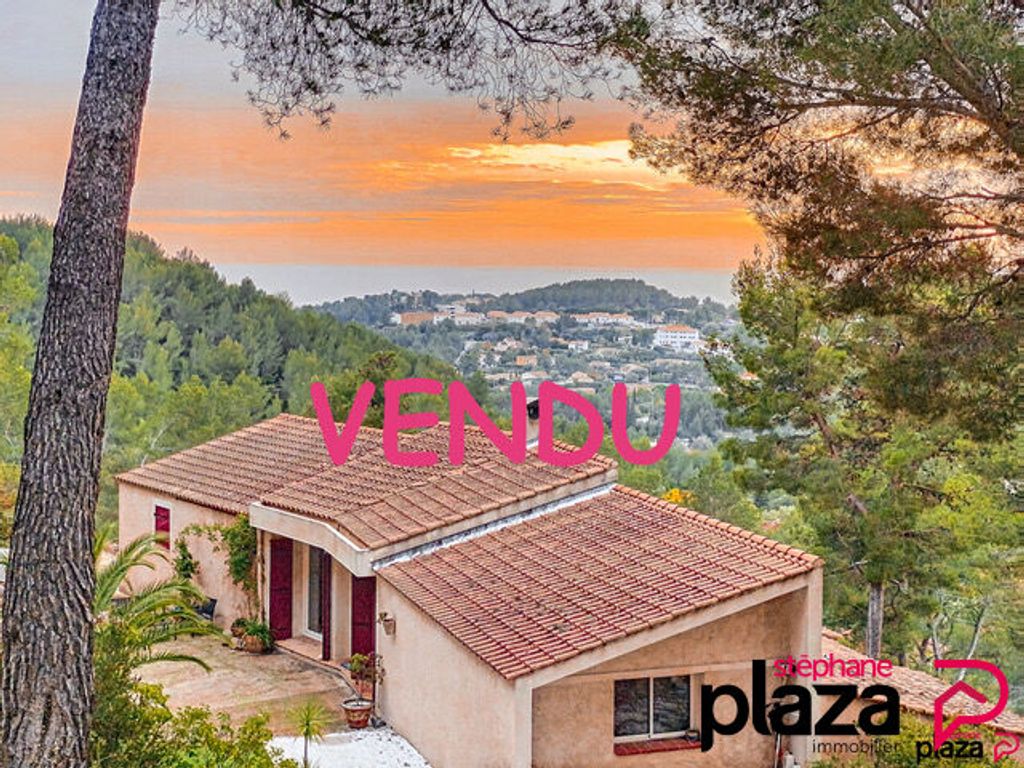 Achat maison à vendre 4 chambres 157 m² - Bandol