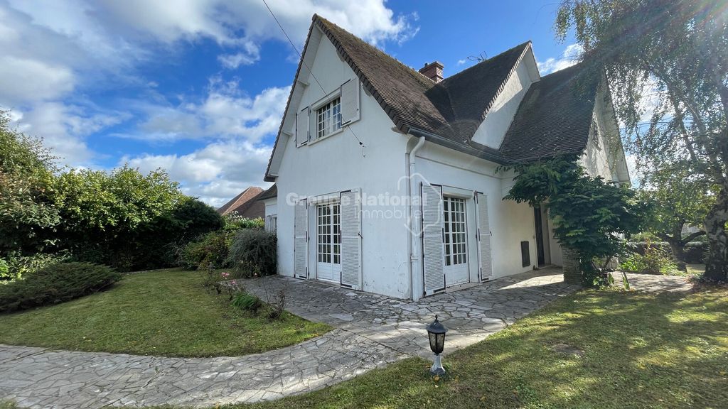 Achat maison à vendre 6 chambres 193 m² - Crépy-en-Valois