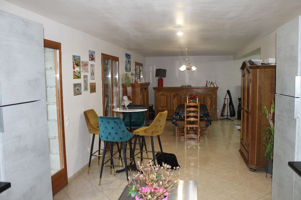 Achat maison à vendre 5 chambres 164 m² - Crépy-en-Valois