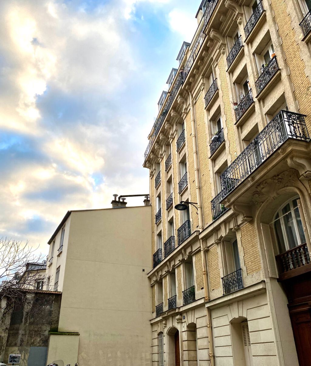 Achat studio 18 m² - Paris 18ème arrondissement