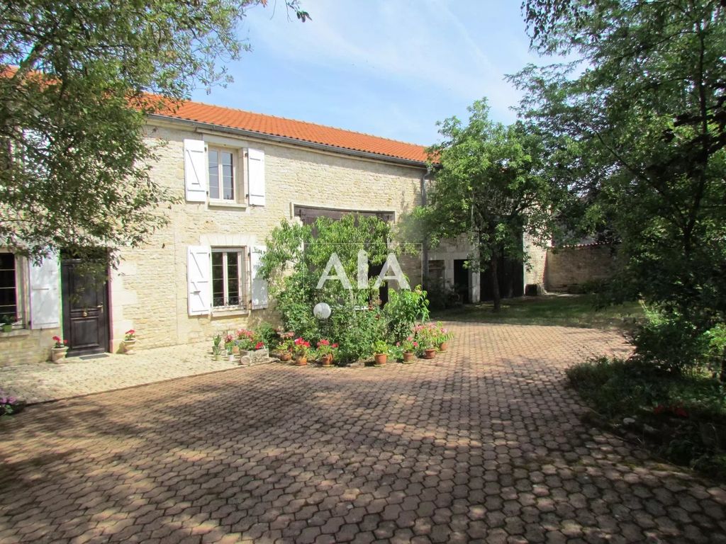 Achat maison à vendre 5 chambres 241 m² - Lonnes