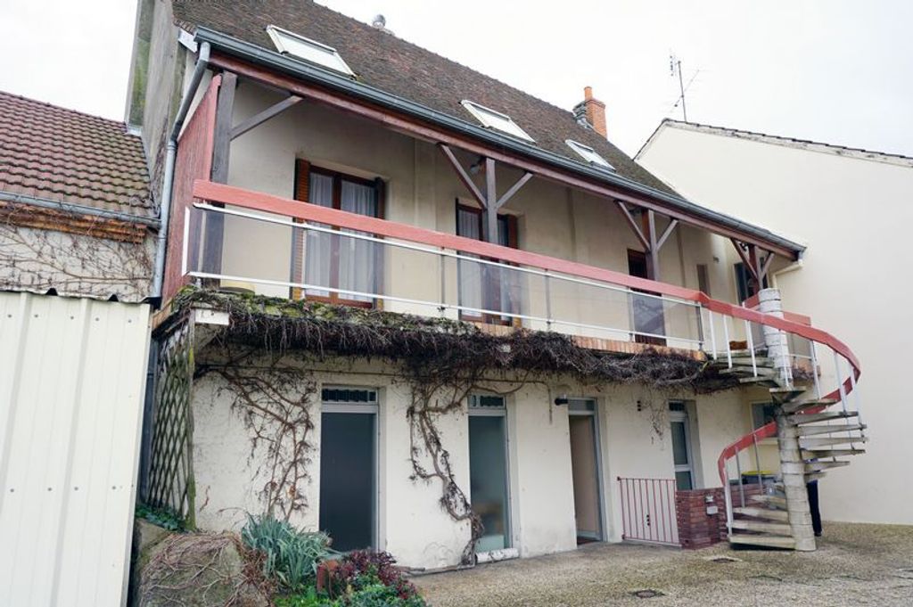 Achat maison à vendre 2 chambres 240 m² - Digoin