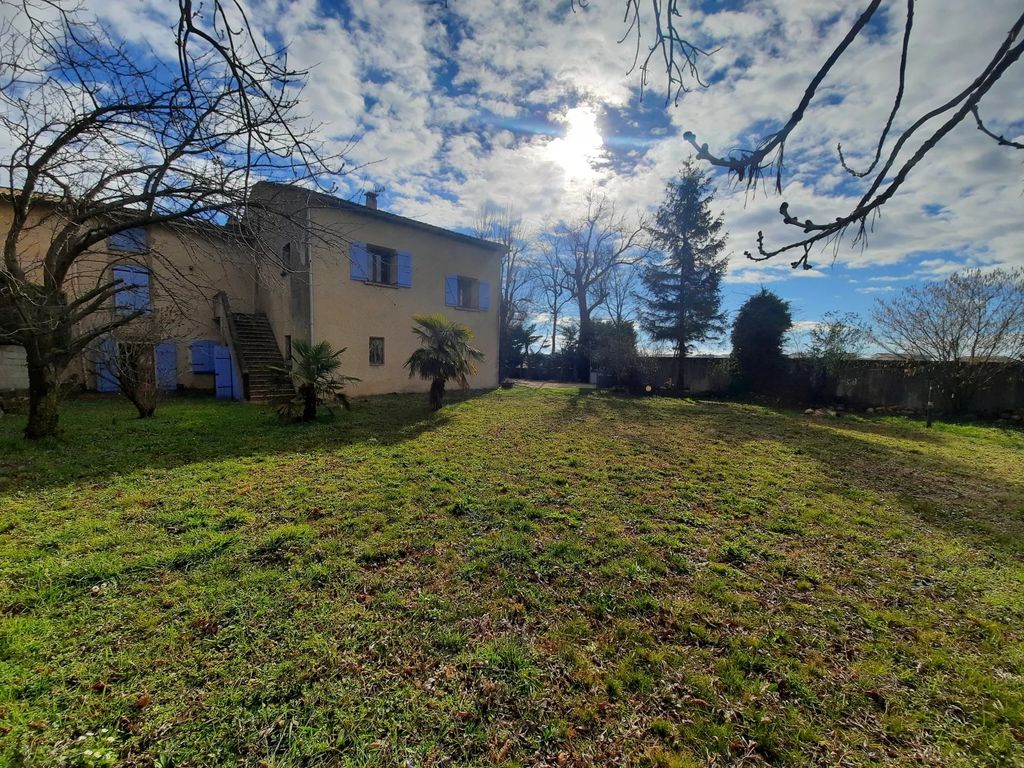 Achat maison à vendre 5 chambres 271 m² - Bourg-lès-Valence