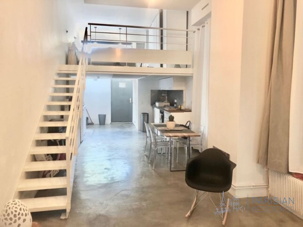 Achat loft à vendre 2 pièces 55 m² - Paris 10ème arrondissement