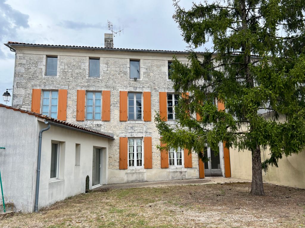 Achat maison à vendre 3 chambres 222 m² - Matha