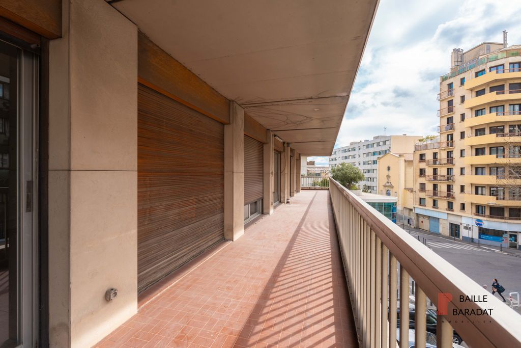 Achat appartement à vendre 4 pièces 120 m² - Marseille 1er arrondissement