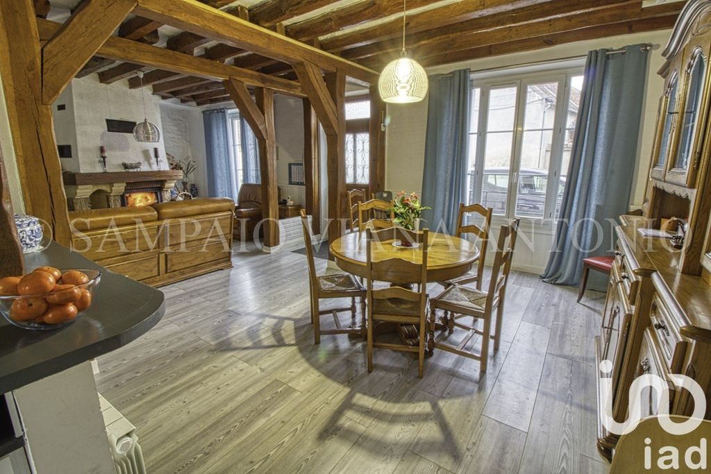 Achat maison à vendre 4 chambres 126 m² - Beaumont-du-Gâtinais