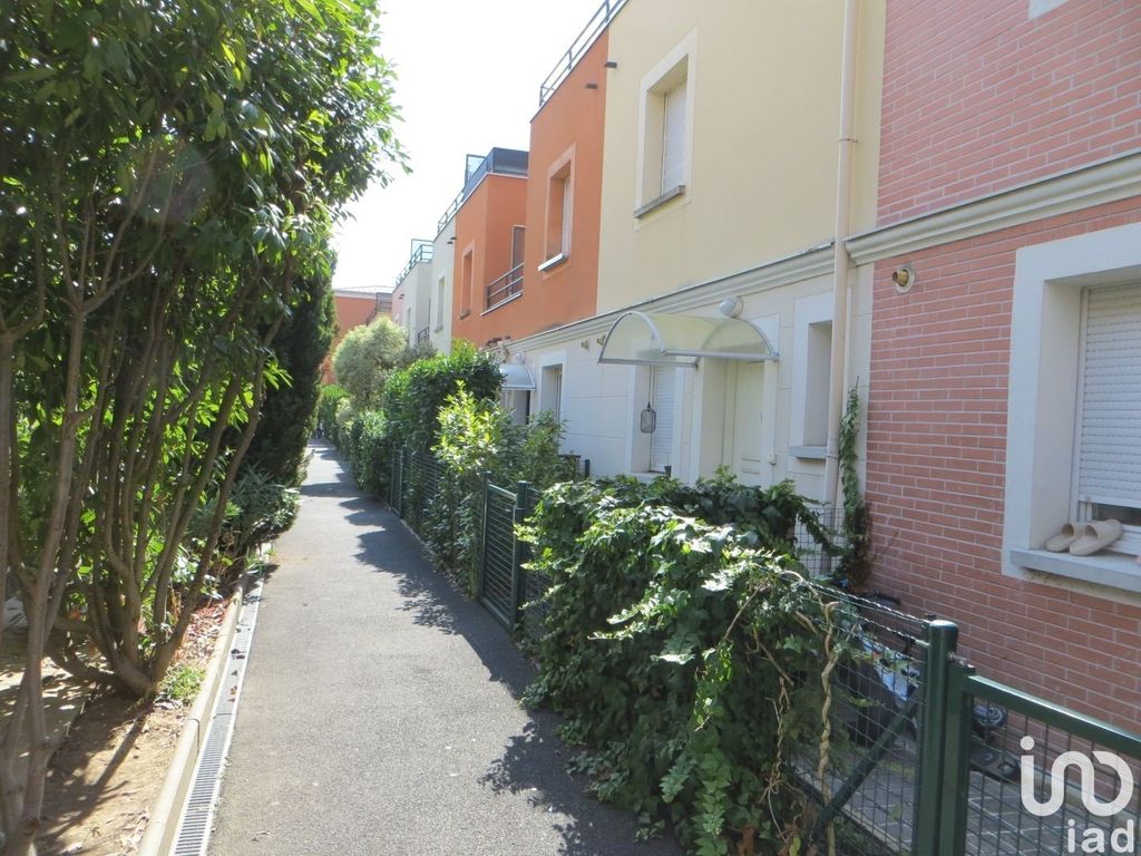 Achat maison à vendre 3 chambres 76 m² - Orly