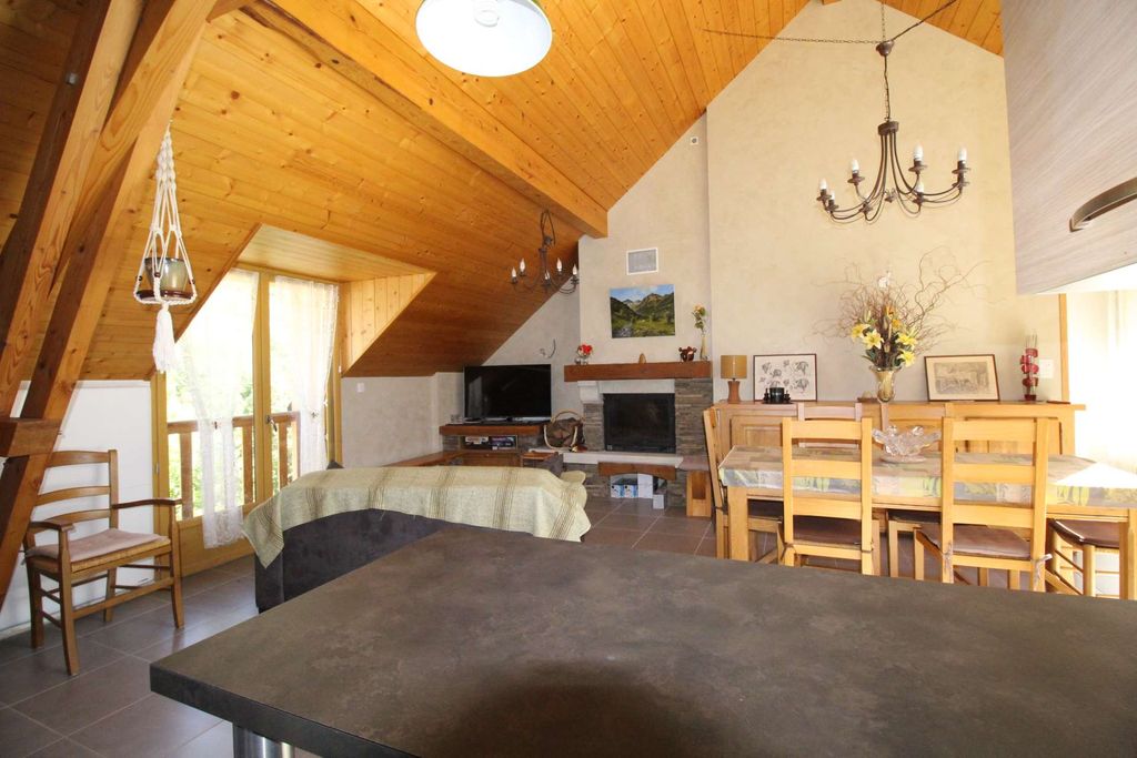 Achat maison à vendre 3 chambres 120 m² - Antignac