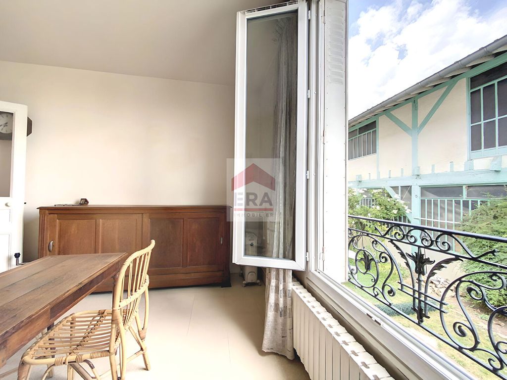 Achat maison à vendre 5 chambres 113 m² - Suresnes