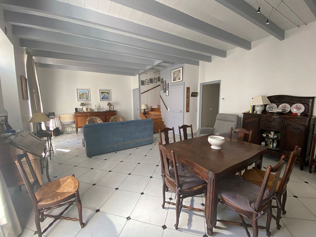 Achat maison à vendre 4 chambres 166 m² - Sainte-Marie-de-Ré