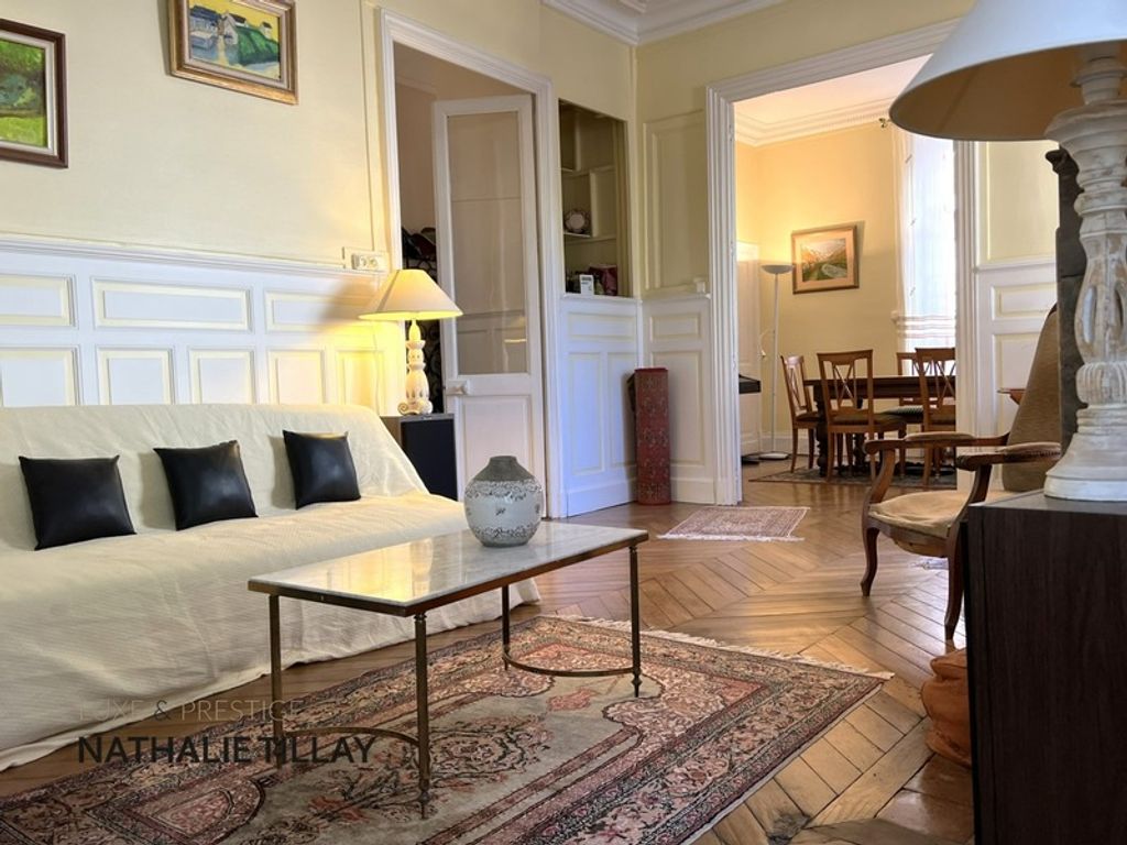 Achat maison à vendre 5 chambres 189 m² - Orléans