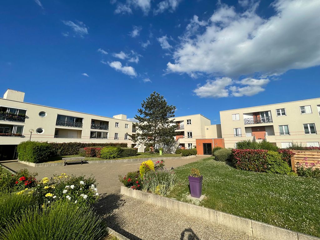 Achat duplex 3 pièces 70 m² - Montigny-le-Bretonneux