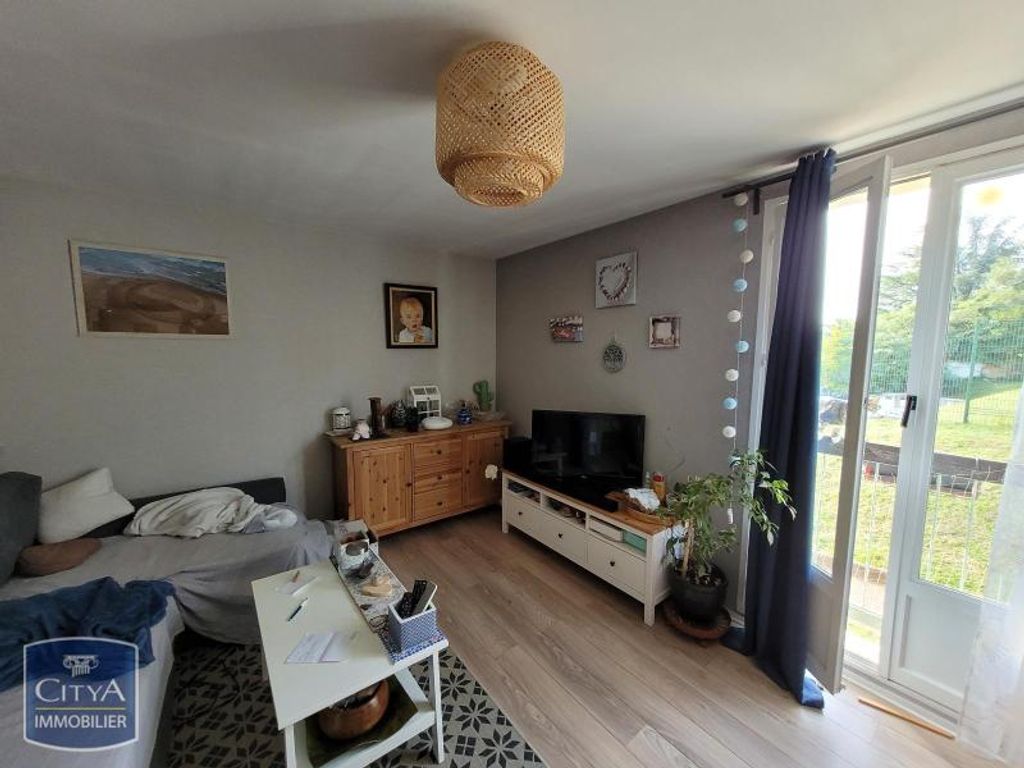 Achat appartement à vendre 3 pièces 61 m² - Pont-de-Chéruy