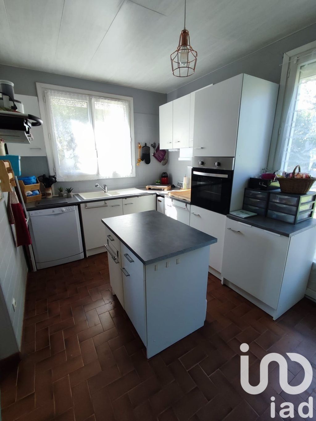 Achat maison à vendre 5 chambres 150 m² - Montigny-Lencoup