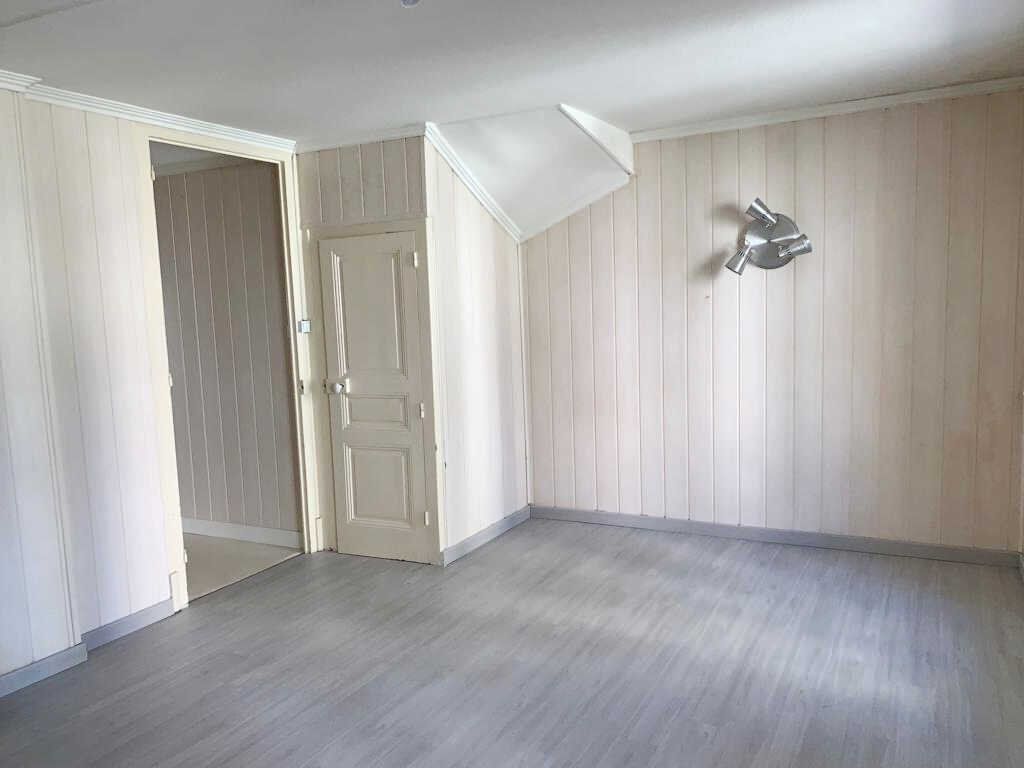 Achat appartement à vendre 2 pièces 42 m² - Bellegarde-sur-Valserine