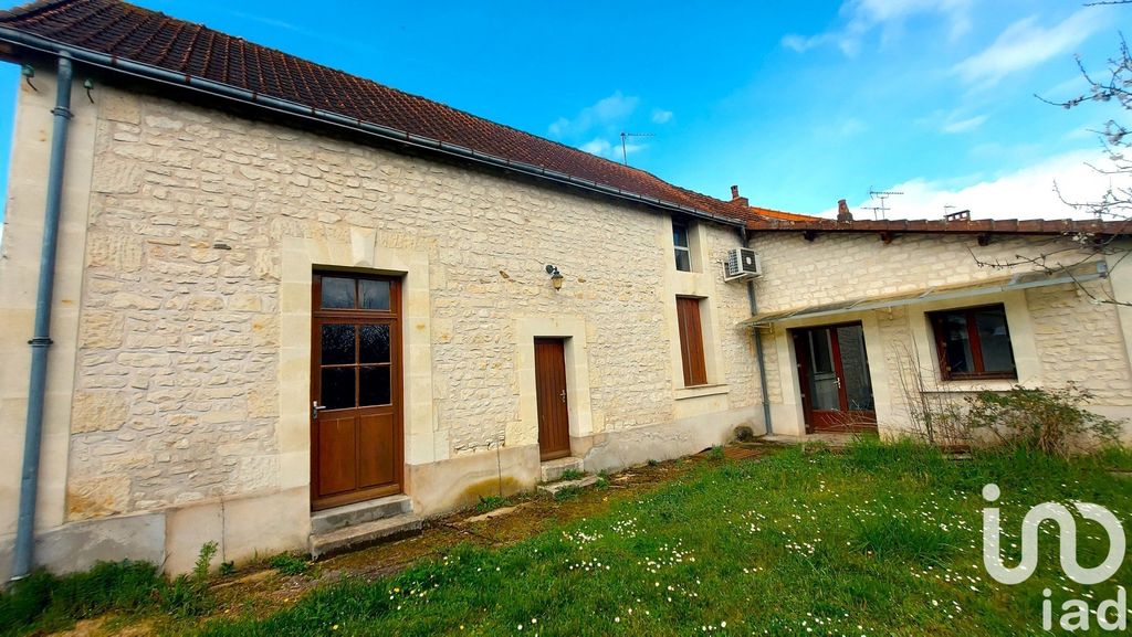 Achat maison à vendre 4 chambres 180 m² - Châtellerault