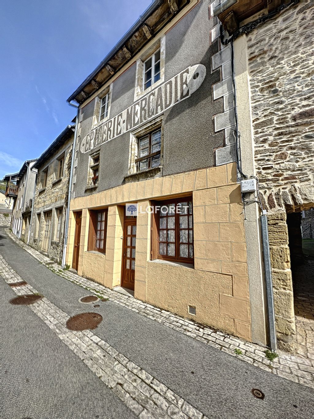 Achat maison 1 chambre 91 m² - Castelnau-de-Mandailles