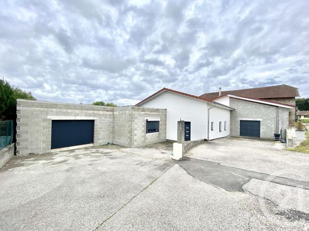 Achat maison à vendre 4 chambres 446 m² - Saint-Ondras