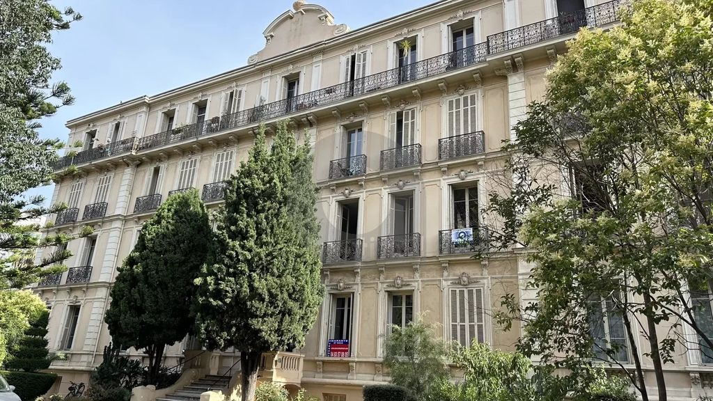 Achat appartement à vendre 7 pièces 204 m² - Menton