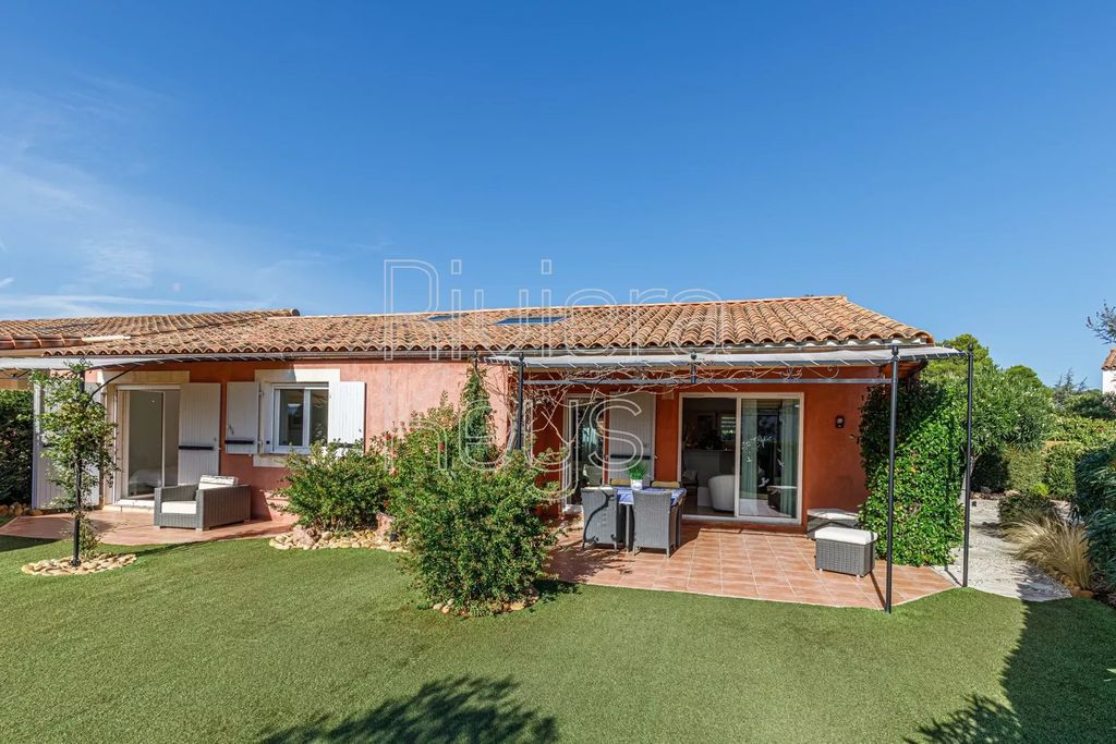 Achat maison à vendre 3 chambres 125 m² - Roquebrune-sur-Argens