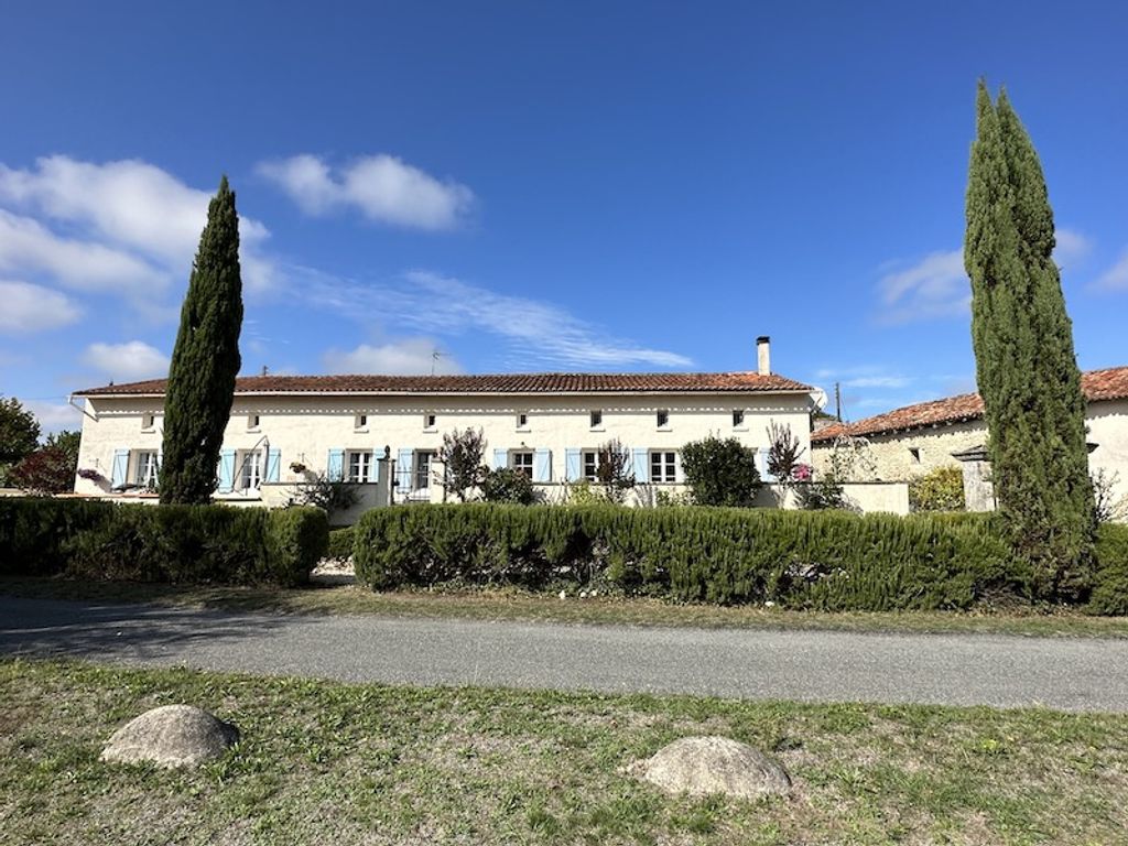 Achat maison à vendre 4 chambres 180 m² - Saint-Romain