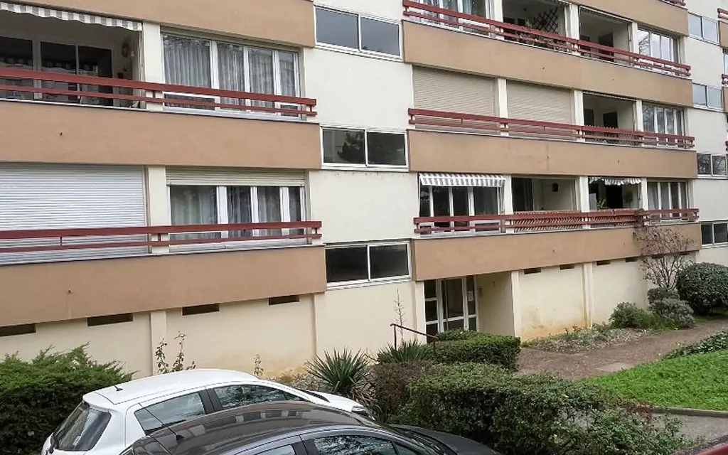 Achat appartement à vendre 3 pièces 74 m² - Caluire-et-Cuire