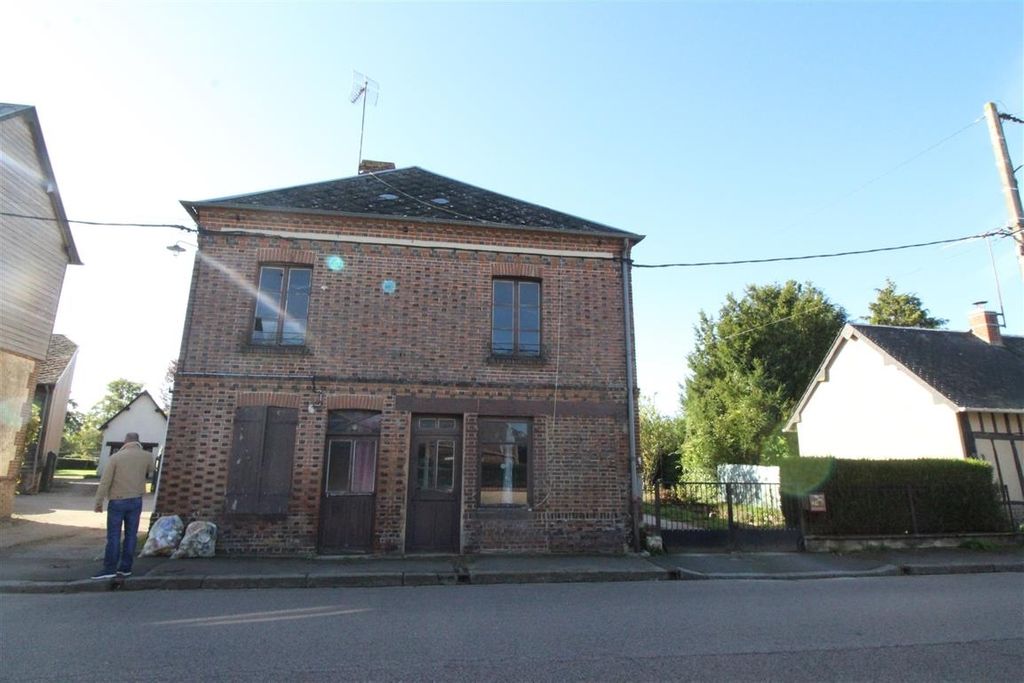 Achat maison à vendre 1 chambre 100 m² - Saint-Aubin-de-Bonneval