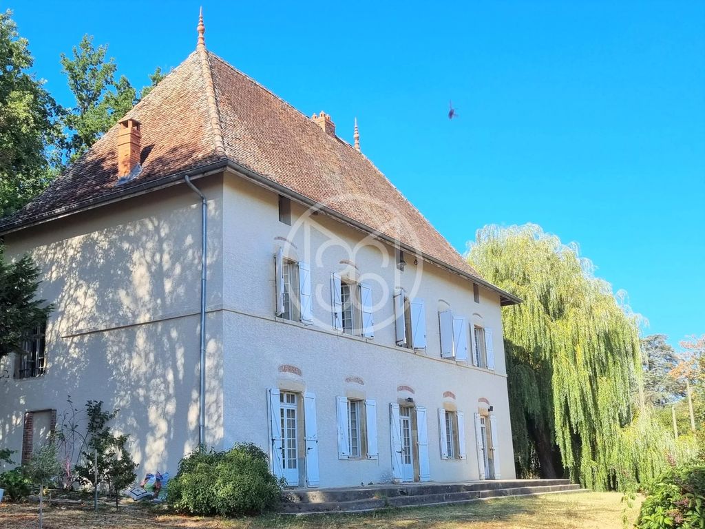 Achat maison à vendre 5 chambres 355 m² - La Côte-Saint-André