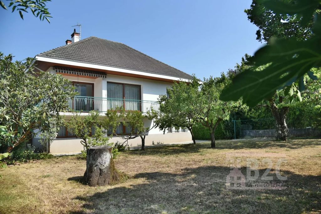 Achat maison à vendre 3 chambres 161 m² - Poisat