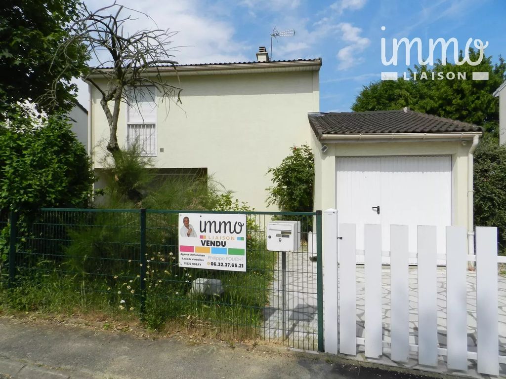 Achat maison à vendre 3 chambres 115 m² - Nozay