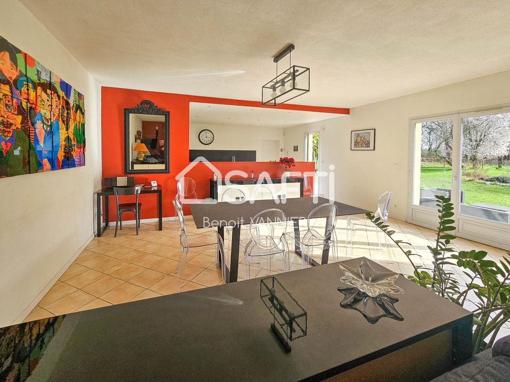 Achat maison à vendre 4 chambres 177 m² - Saumur