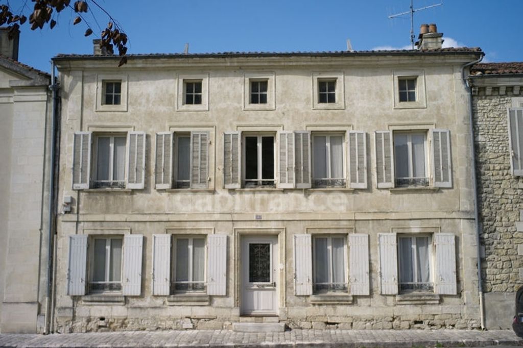 Achat maison 3 chambre(s) - Saint-Jean-d'Angély