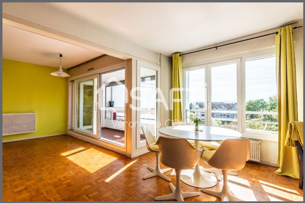 Achat appartement à vendre 4 pièces 94 m² - Saint-Genis-Pouilly