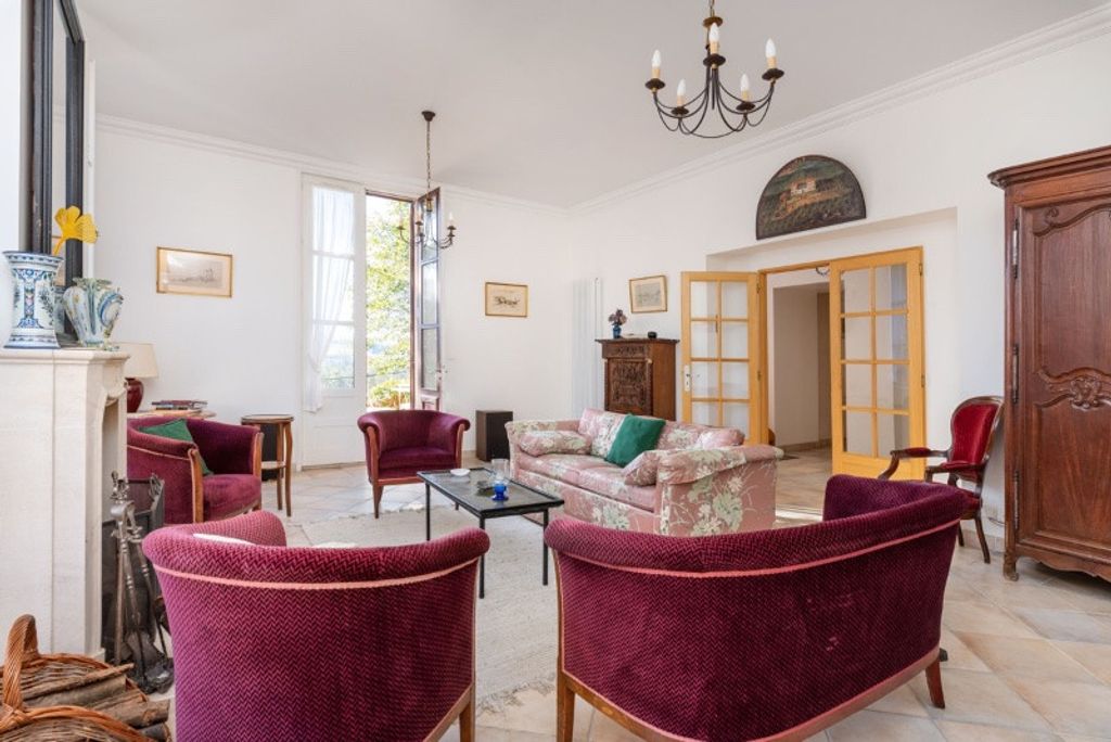 Achat maison à vendre 5 chambres 242 m² - Vienne