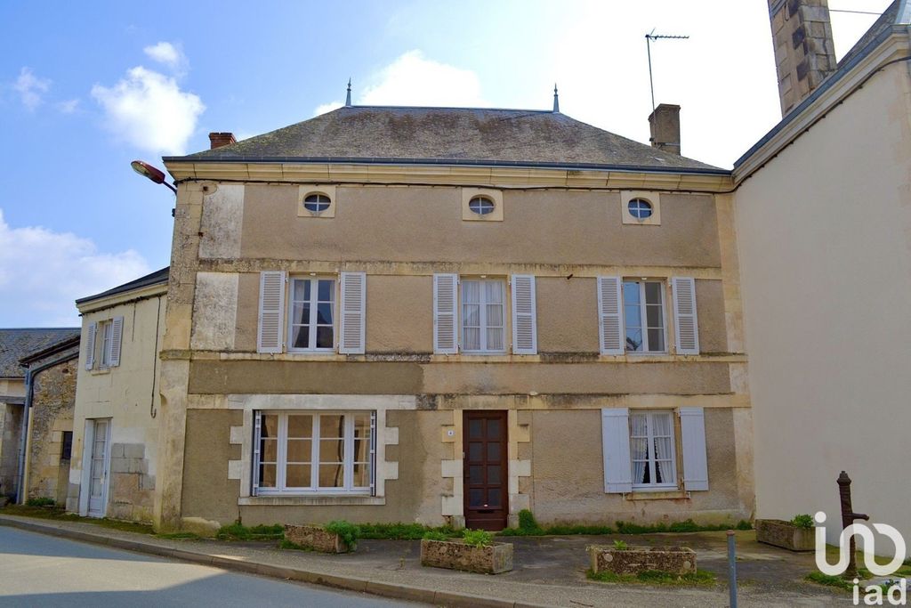 Achat maison à vendre 6 chambres 141 m² - La Puye