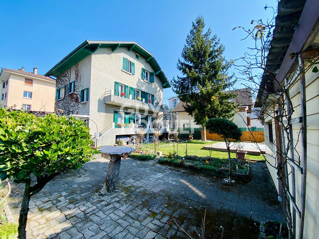 Achat maison à vendre 7 chambres 217 m² - Annecy