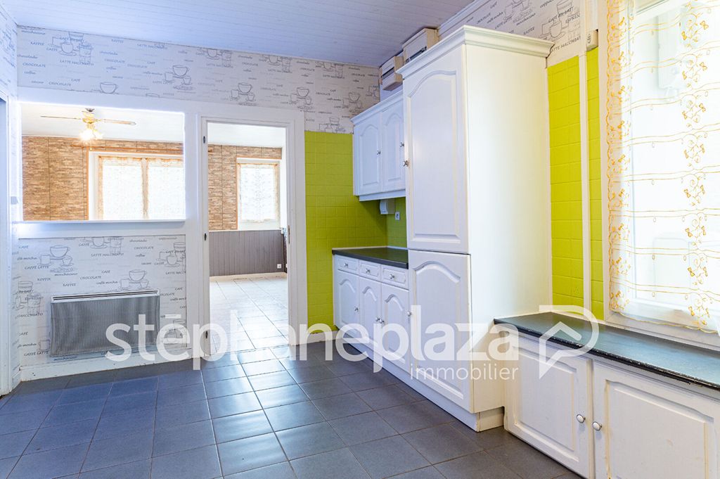 Achat maison à vendre 3 chambres 97 m² - Saint-Nizier-le-Désert