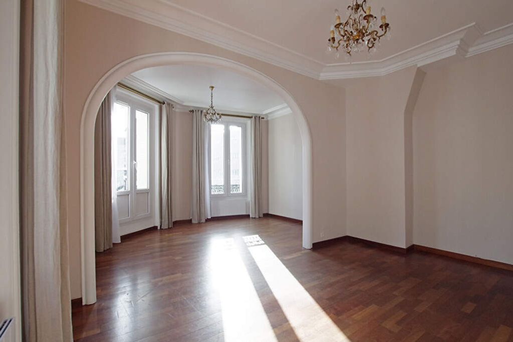 Achat appartement à vendre 4 pièces 67 m² - Paris 14ème arrondissement