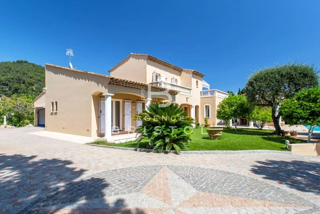 Achat maison à vendre 6 chambres 190 m² - Villefranche-sur-Mer