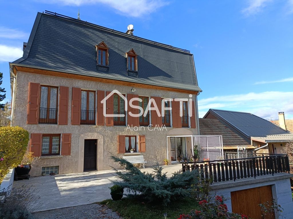 Achat maison à vendre 4 chambres 170 m² - Ubaye-Serre-Ponçon